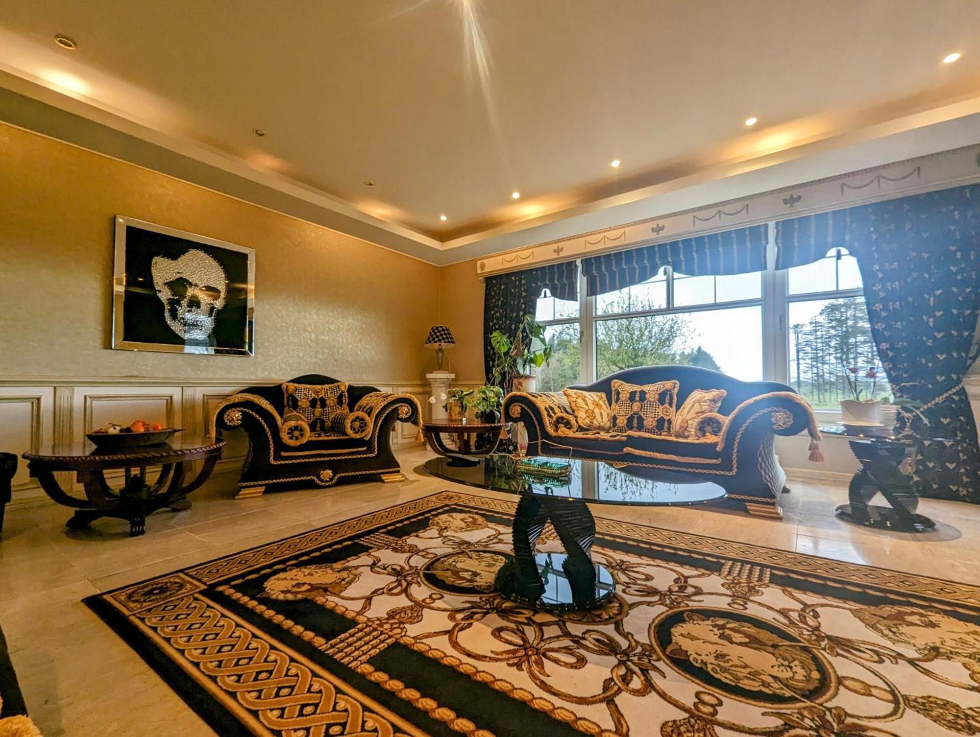 Finn Village - Loch Lomond Villa B&B - Black Room With Jacuzzi-Style Bath กลาสโกว์ ภายนอก รูปภาพ